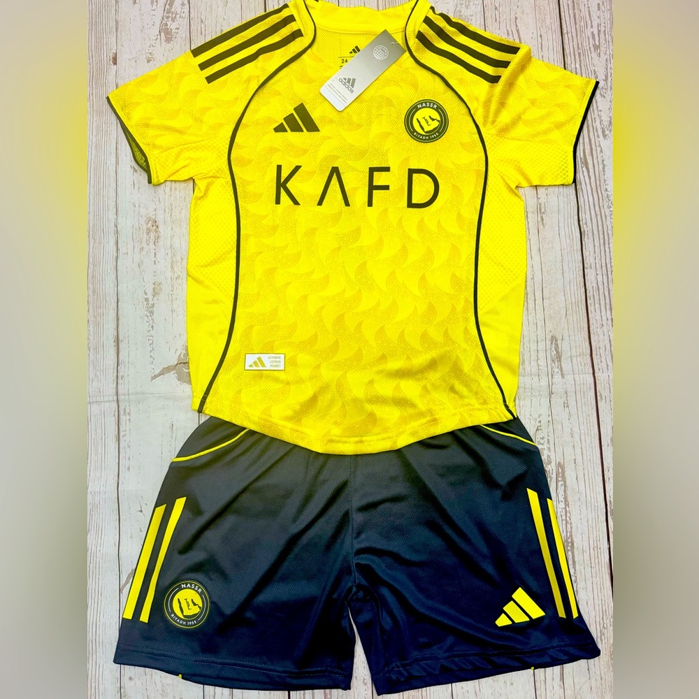 Ronaldo Youth Adidas Yellow 26’ Jersey Soccer Kits (Jersey + Shorts) LARGE (28)